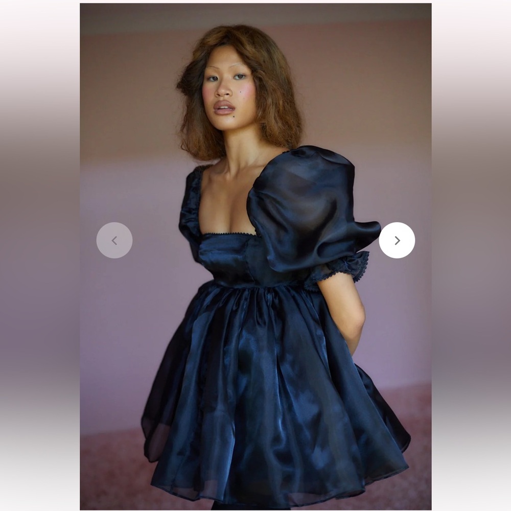 Selkie black puff dress Small, brand new